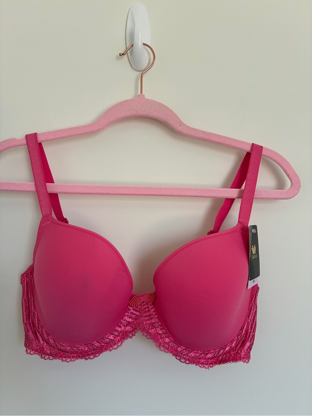 Wacoal Hot Pink Lace-Trim T-Shirt Bra nwt